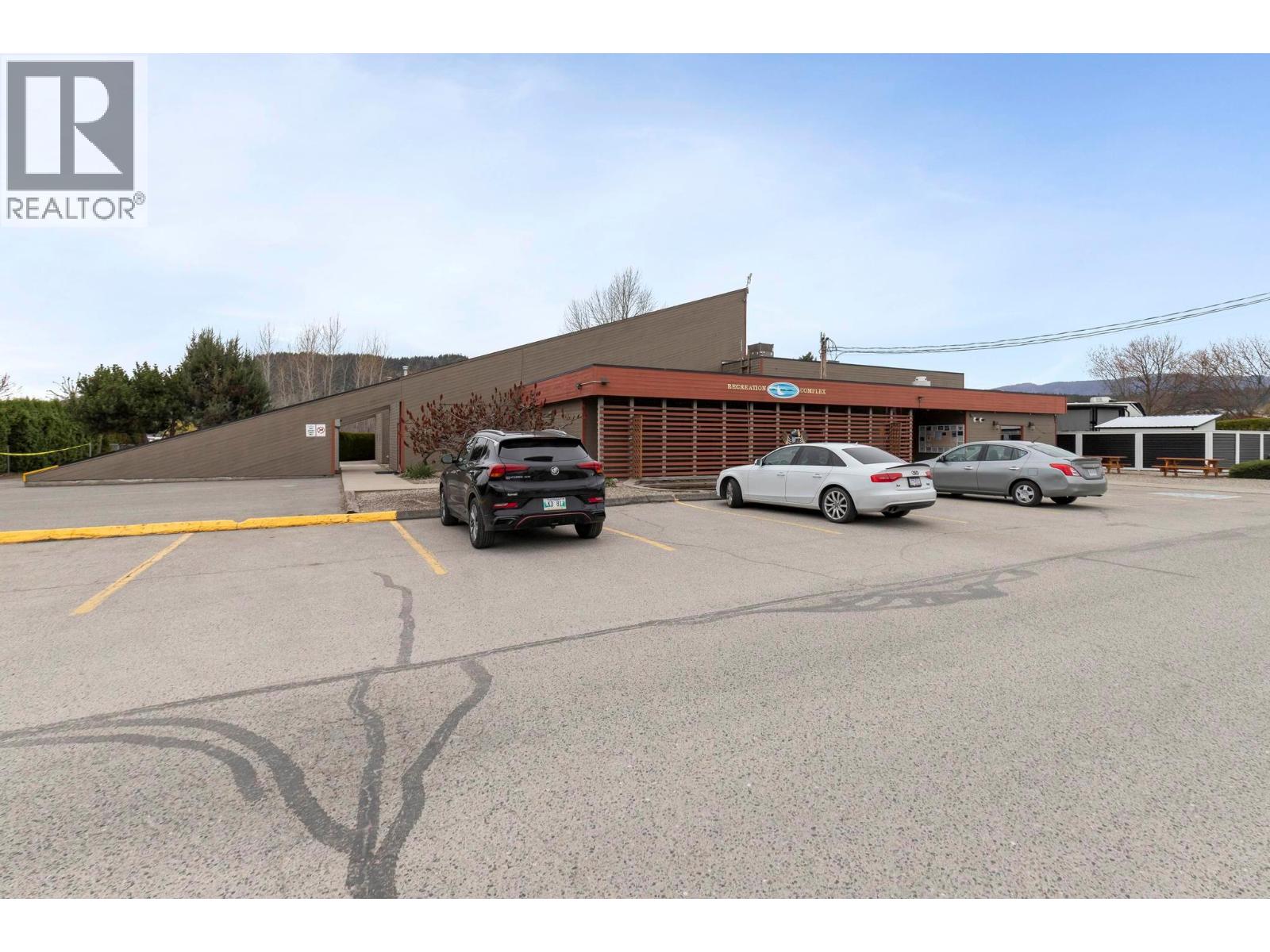 #25 415 Commonwealth Road - Image 28