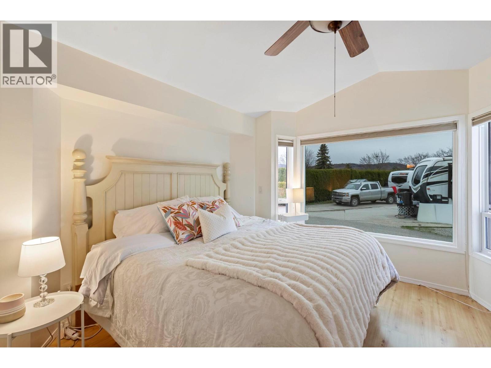 #25 415 Commonwealth Road - Image 10