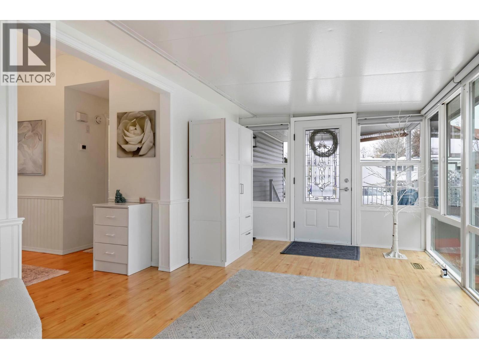 #25 415 Commonwealth Road - Image 13