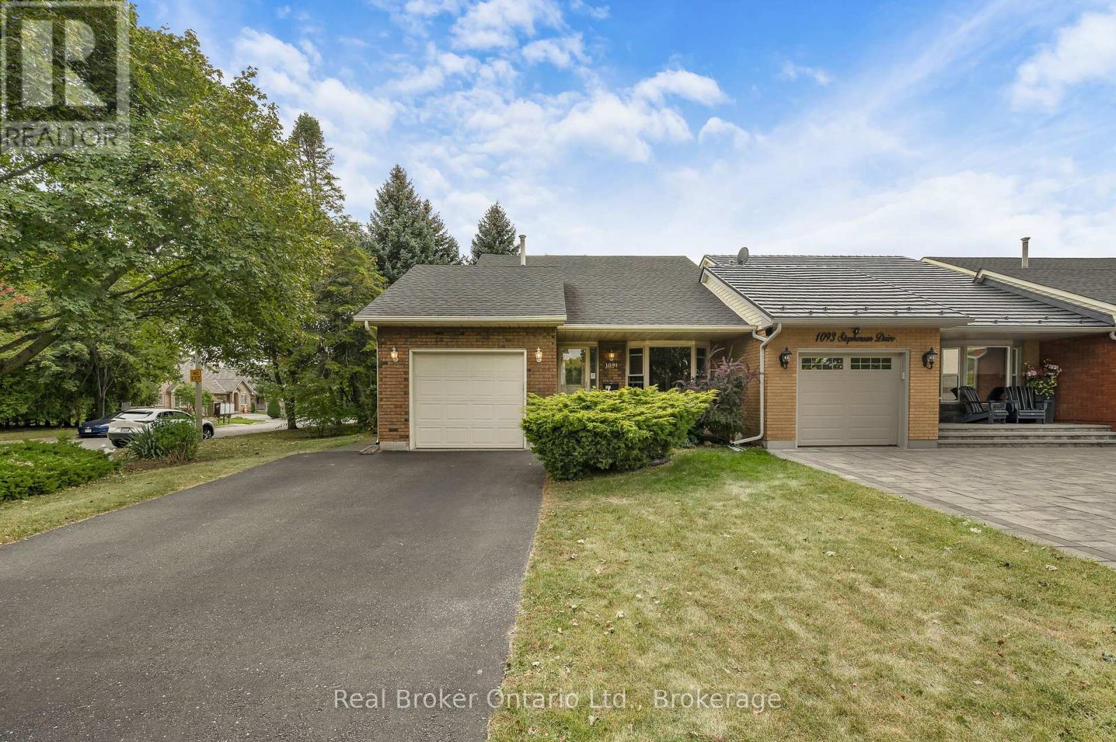 1091 STEPHENSON DRIVE, Burlington (Brant)