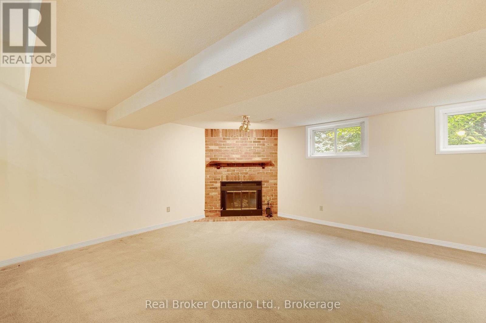 1091 STEPHENSON DRIVE - 22