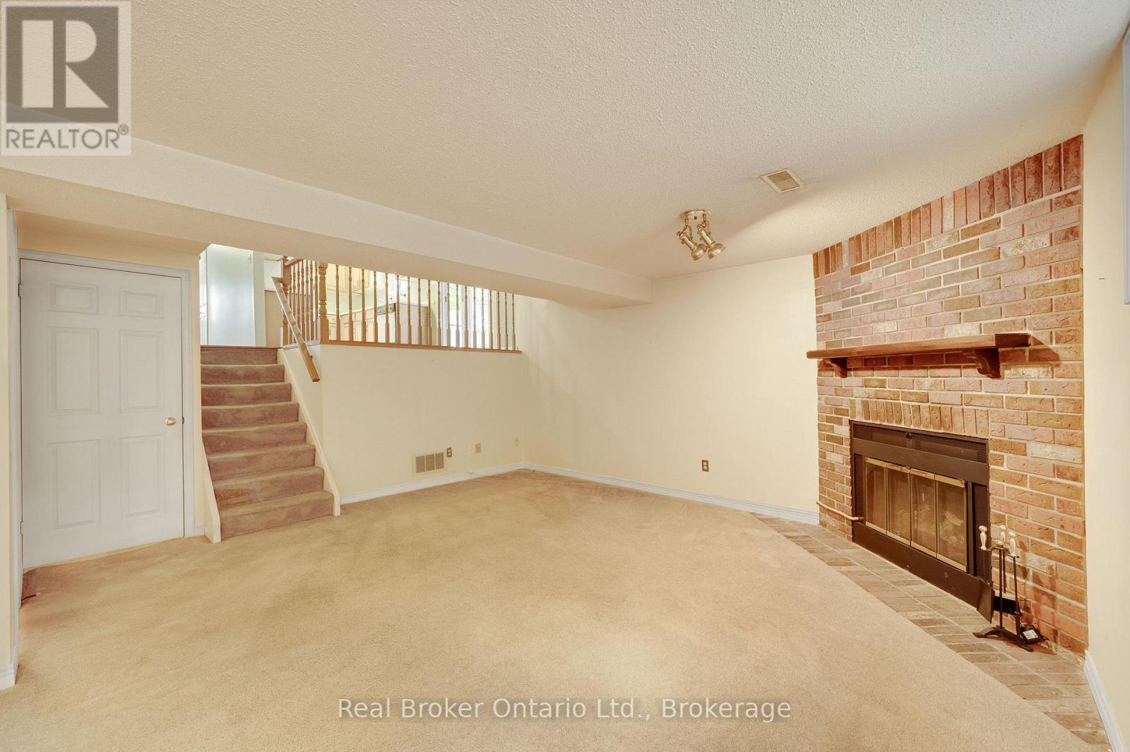 1091 STEPHENSON DRIVE - Image 25
