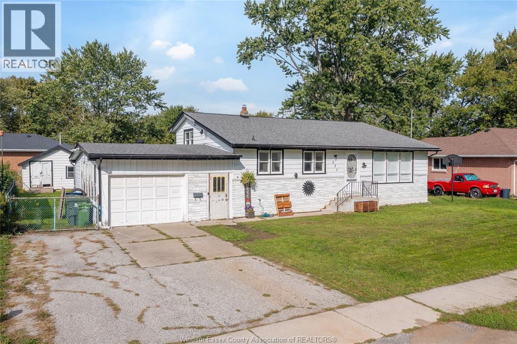 237 SAINT MARY'S ROAD, Lakeshore — photo 2