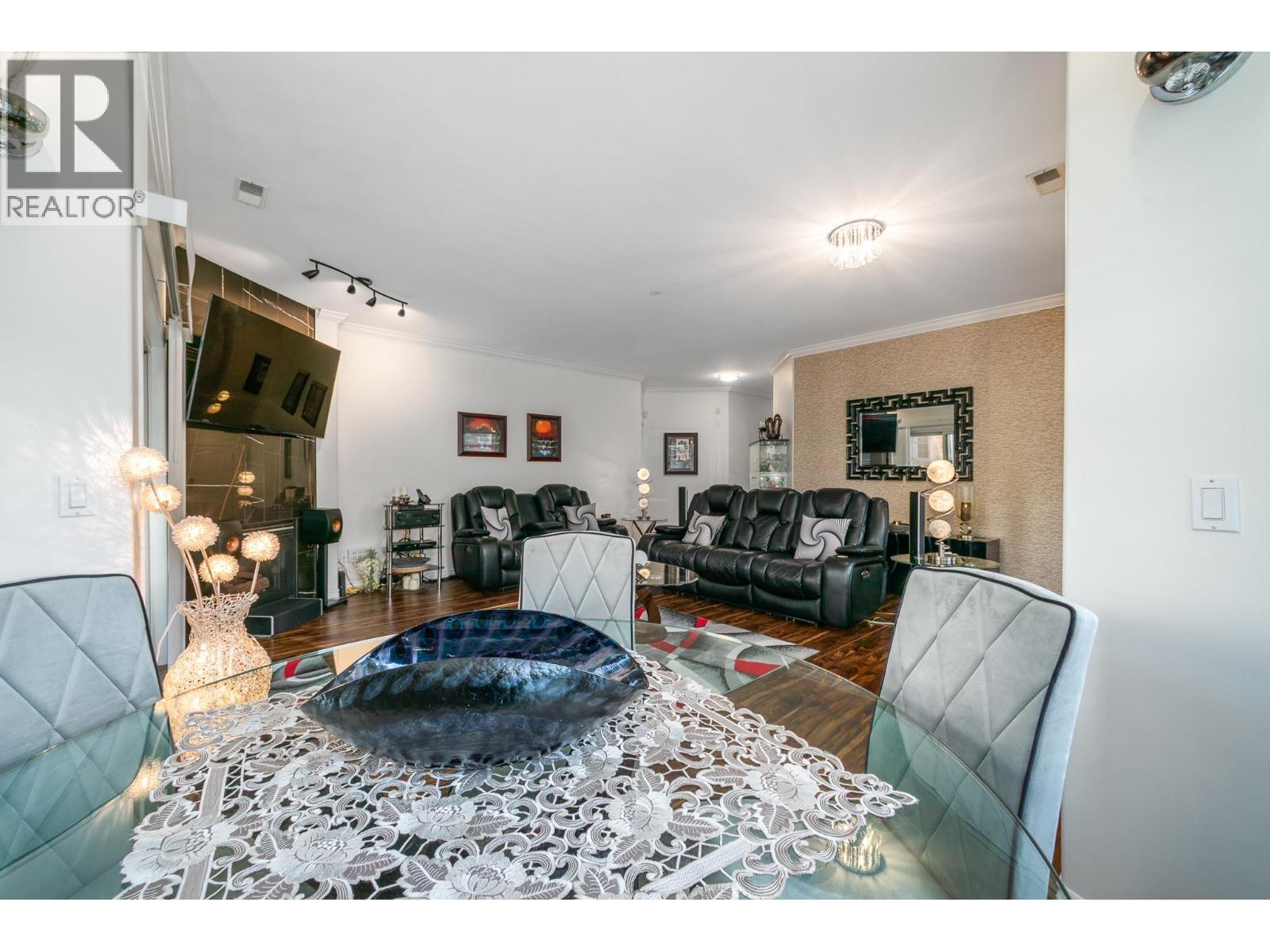#206 634 Lequime Road - 10