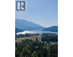 16078 Highway 3a, Crawford Bay, BC V0B1E0 Photo 10
