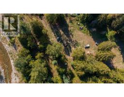 16078 Highway 3a, Crawford Bay, BC V0B1E0 Photo 14