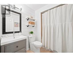 15 Farmstead Drive, Clarington, ON L1C0K9 Photo 25