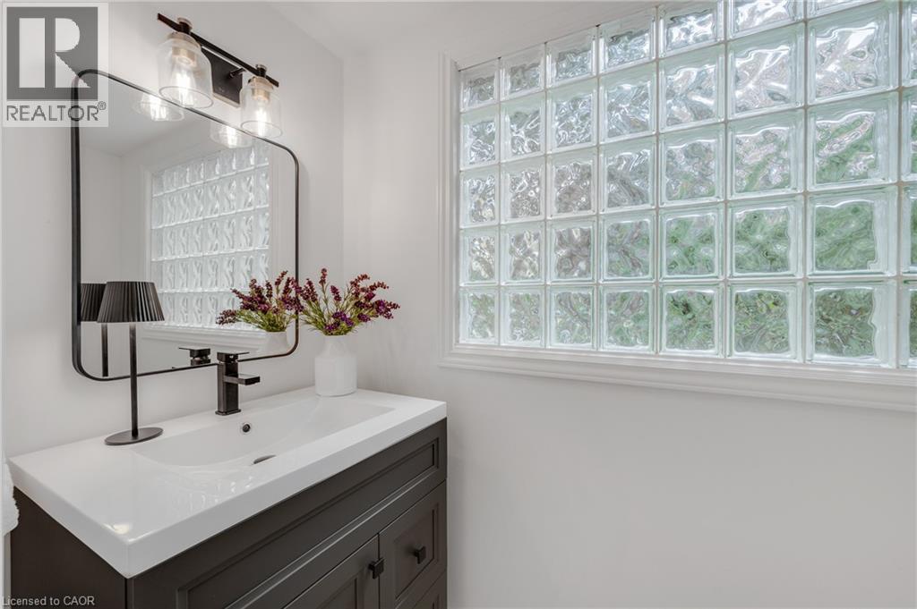 3270 SHELBURNE Place, Oakville — photo 6