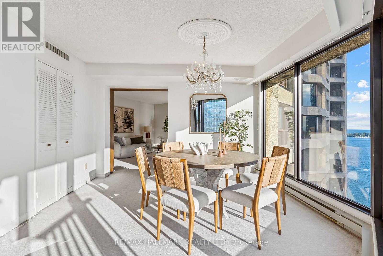 2408 - 65 HARBOUR SQUARE, Toronto (Waterfront Communities) — photo 10