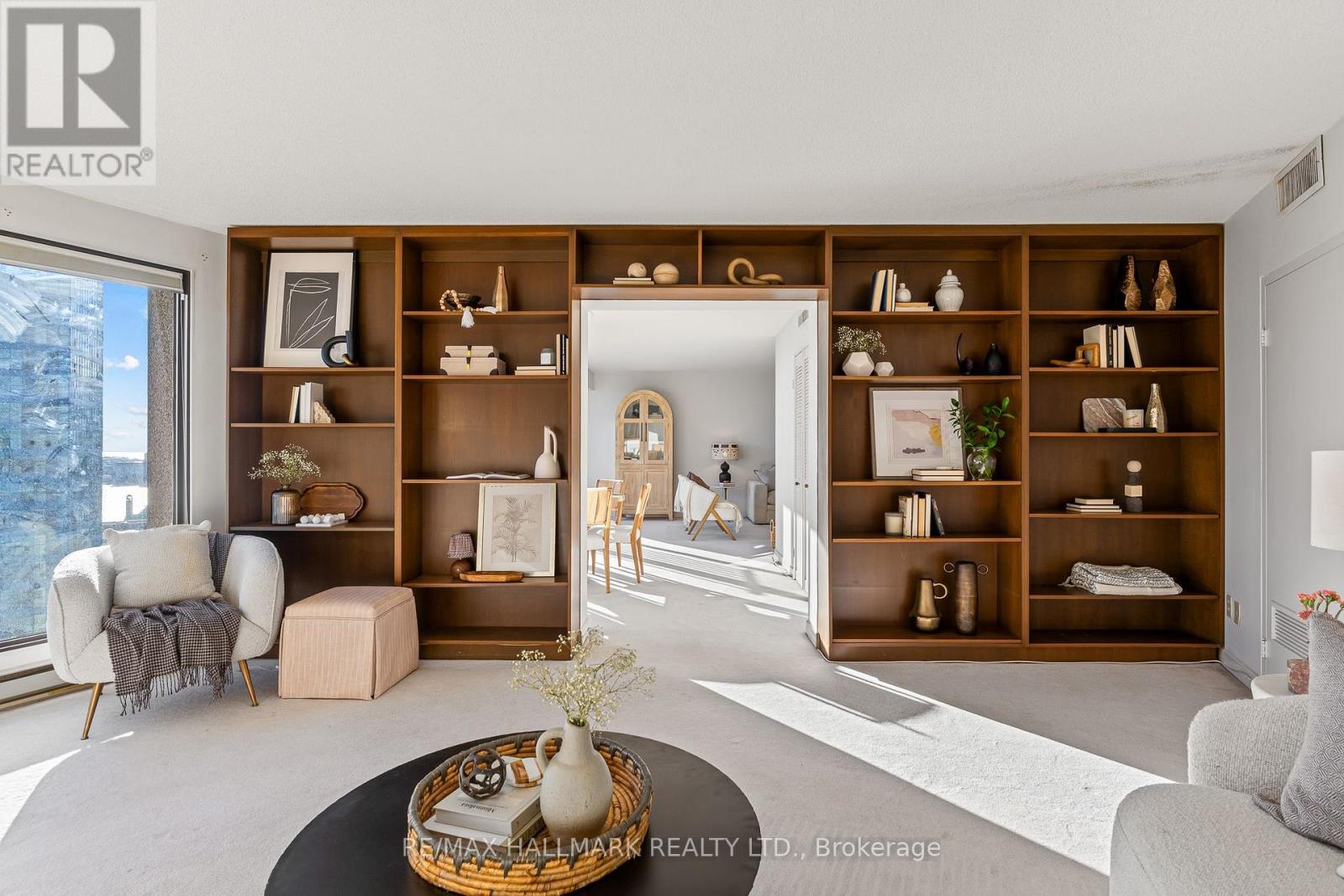 #2408 65 HARBOUR SQUARE - Image 18