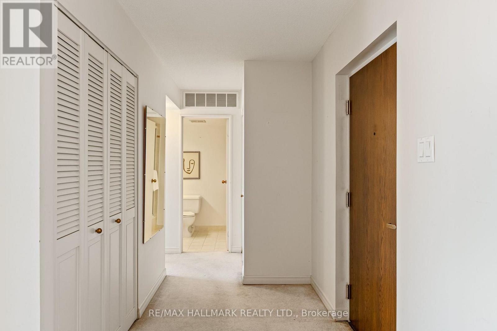 #2408 65 HARBOUR SQUARE - Image 24