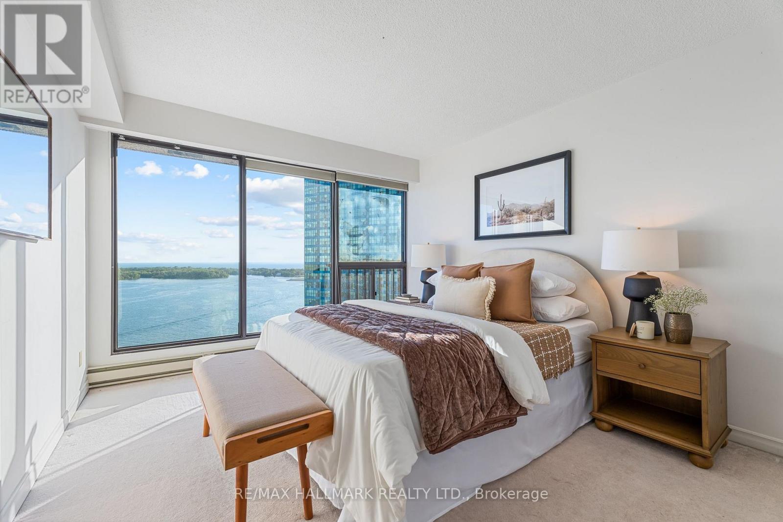 #2408 65 HARBOUR SQUARE - Image 35