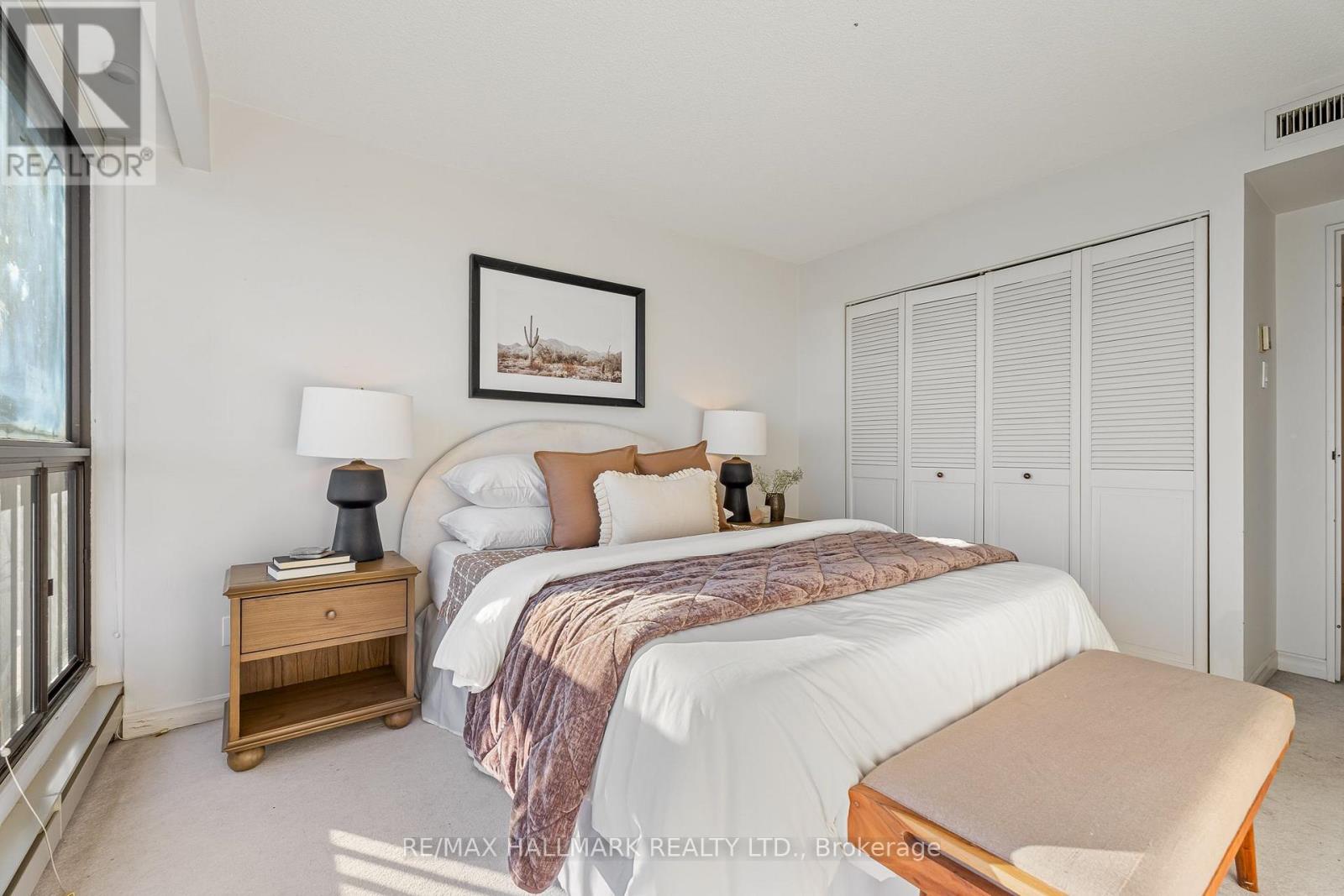 #2408 65 HARBOUR SQUARE - Image 38