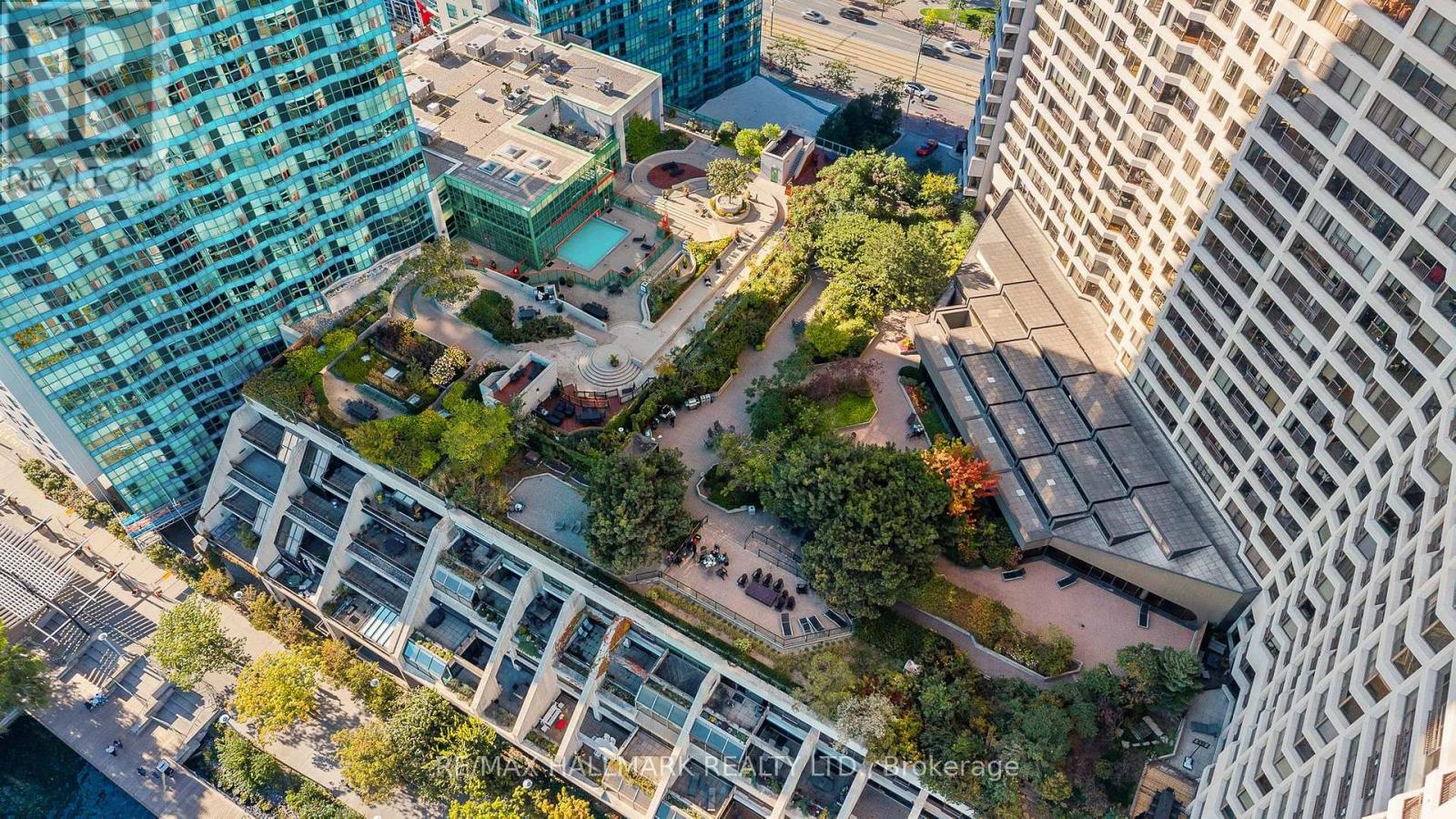 #2408 65 HARBOUR SQUARE - 50
