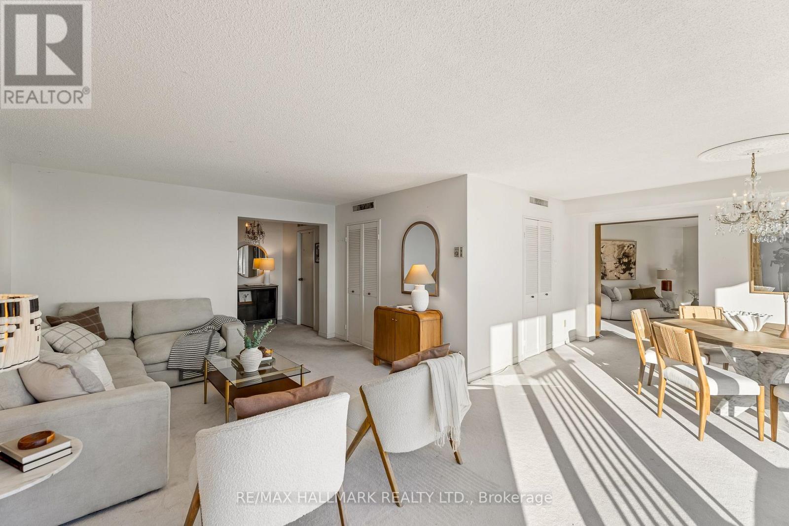 2408 - 65 HARBOUR SQUARE, Toronto (Waterfront Communities) — photo 7