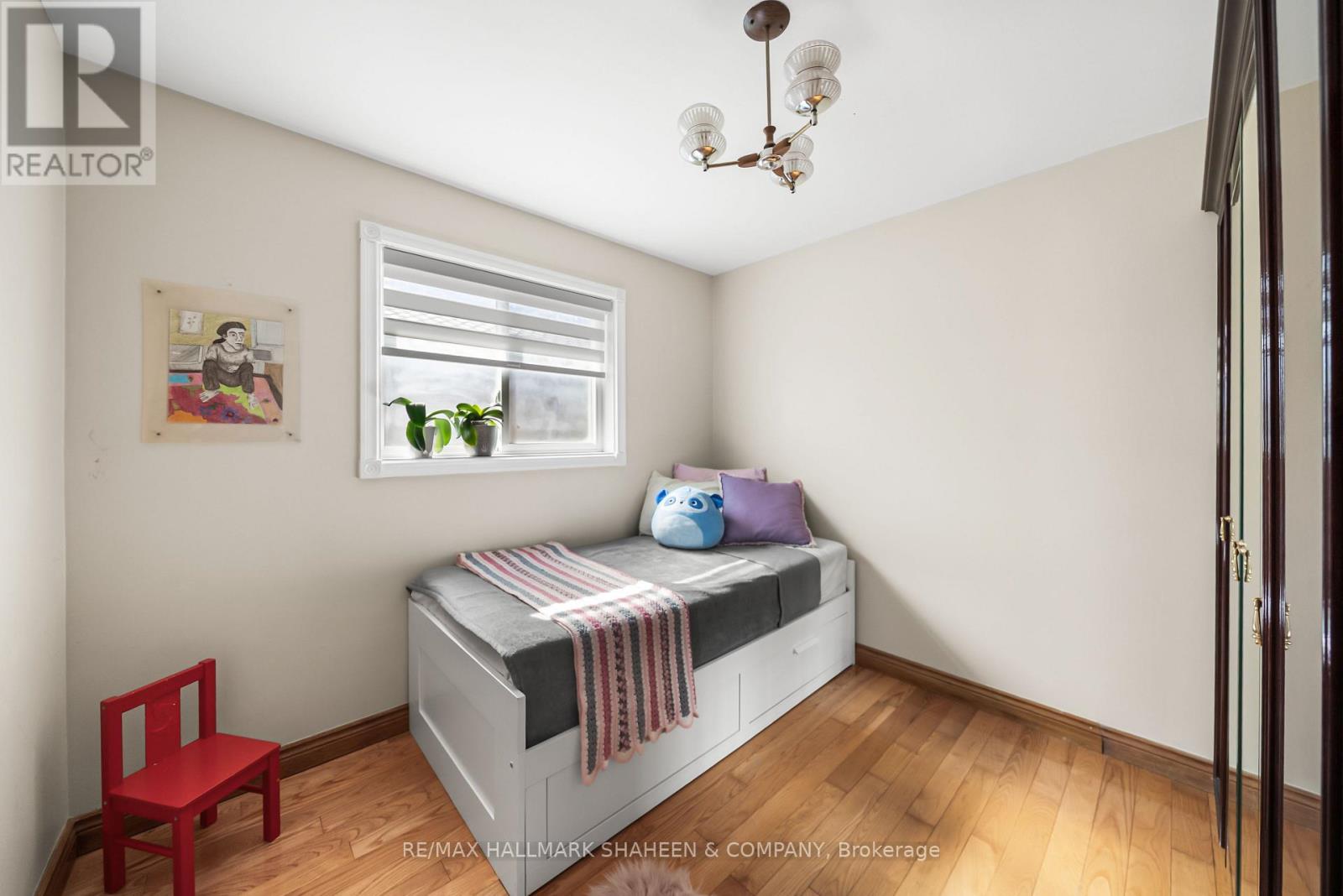 44 ELISE TERRACE - Image 26