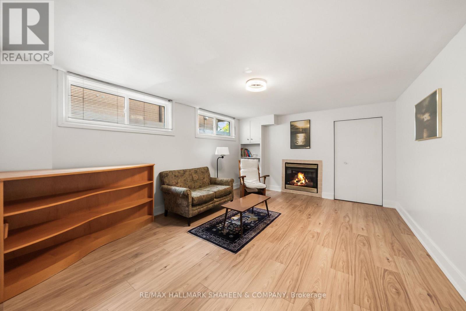 44 ELISE TERRACE - Image 33