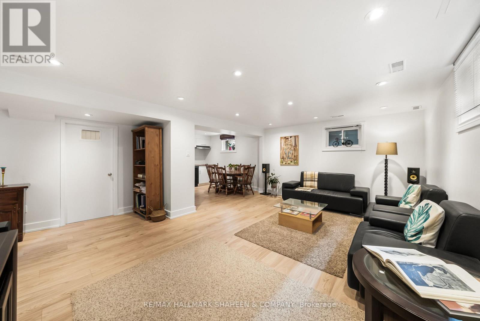 44 ELISE TERRACE - Image 37