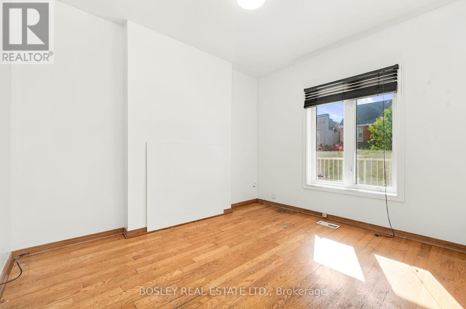 371 BROCK AVENUE, Toronto (Dufferin Grove) — photo 2