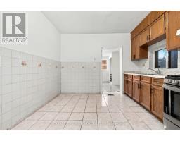 371 Brock Avenue, Toronto, ON M6H3N5 Photo 13