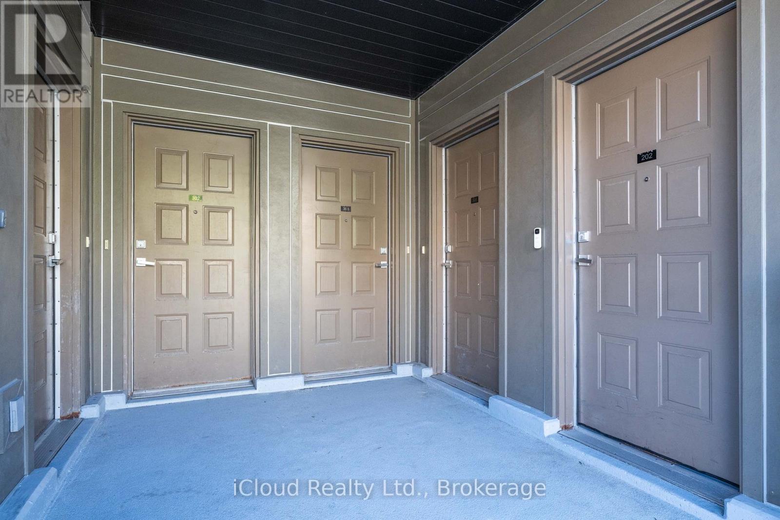 305 - 639 LAWRENCE AVENUE, Toronto (Englemount-Lawrence) — photo 8
