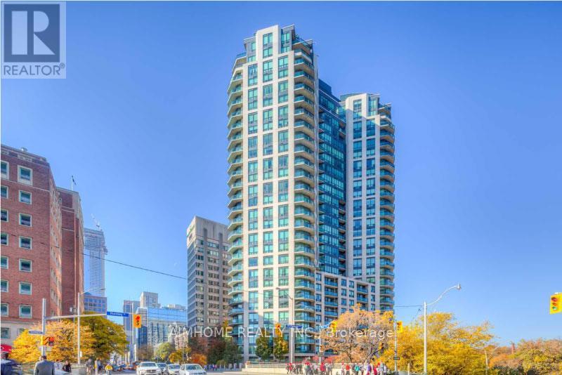 2008 - 300 BLOOR STREET E, Toronto (Rosedale-Moore Park)
