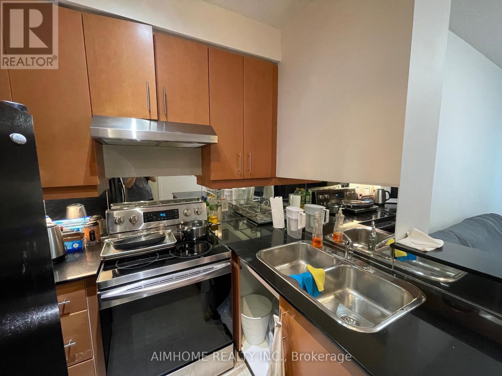 2008 - 300 BLOOR STREET E, Toronto (Rosedale-Moore Park) — photo 4