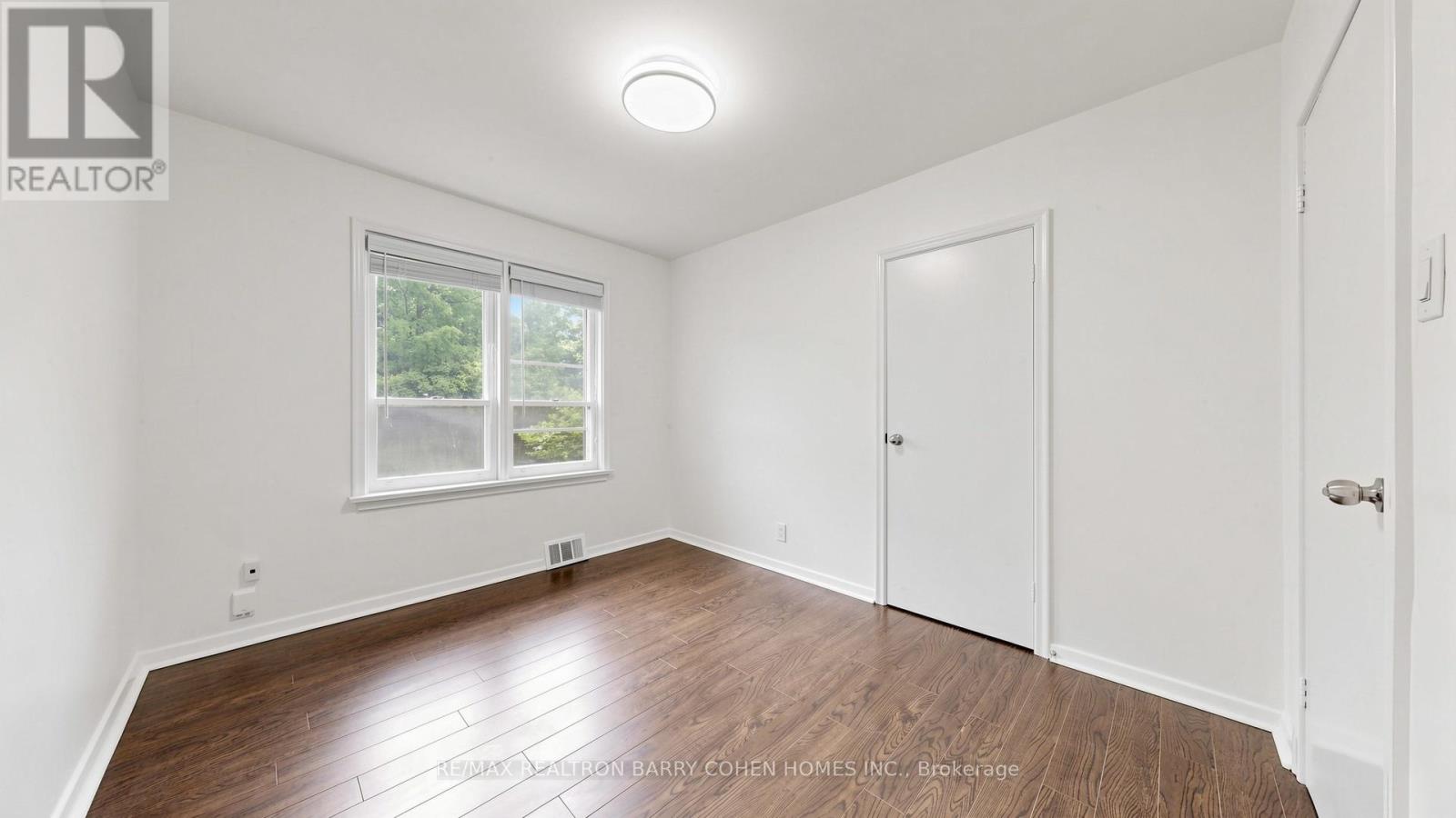 3 GREENGATE ROAD - 21