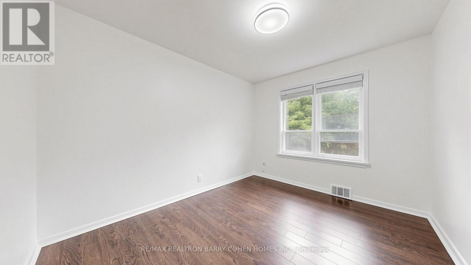 3 GREENGATE ROAD - Image 23