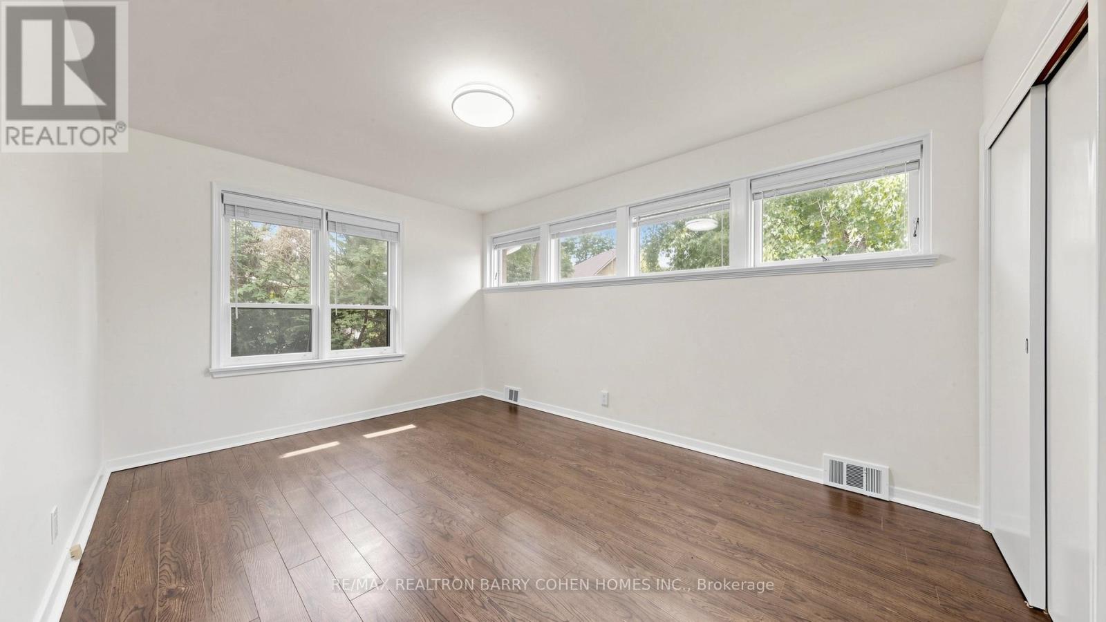 3 GREENGATE ROAD - Image 25