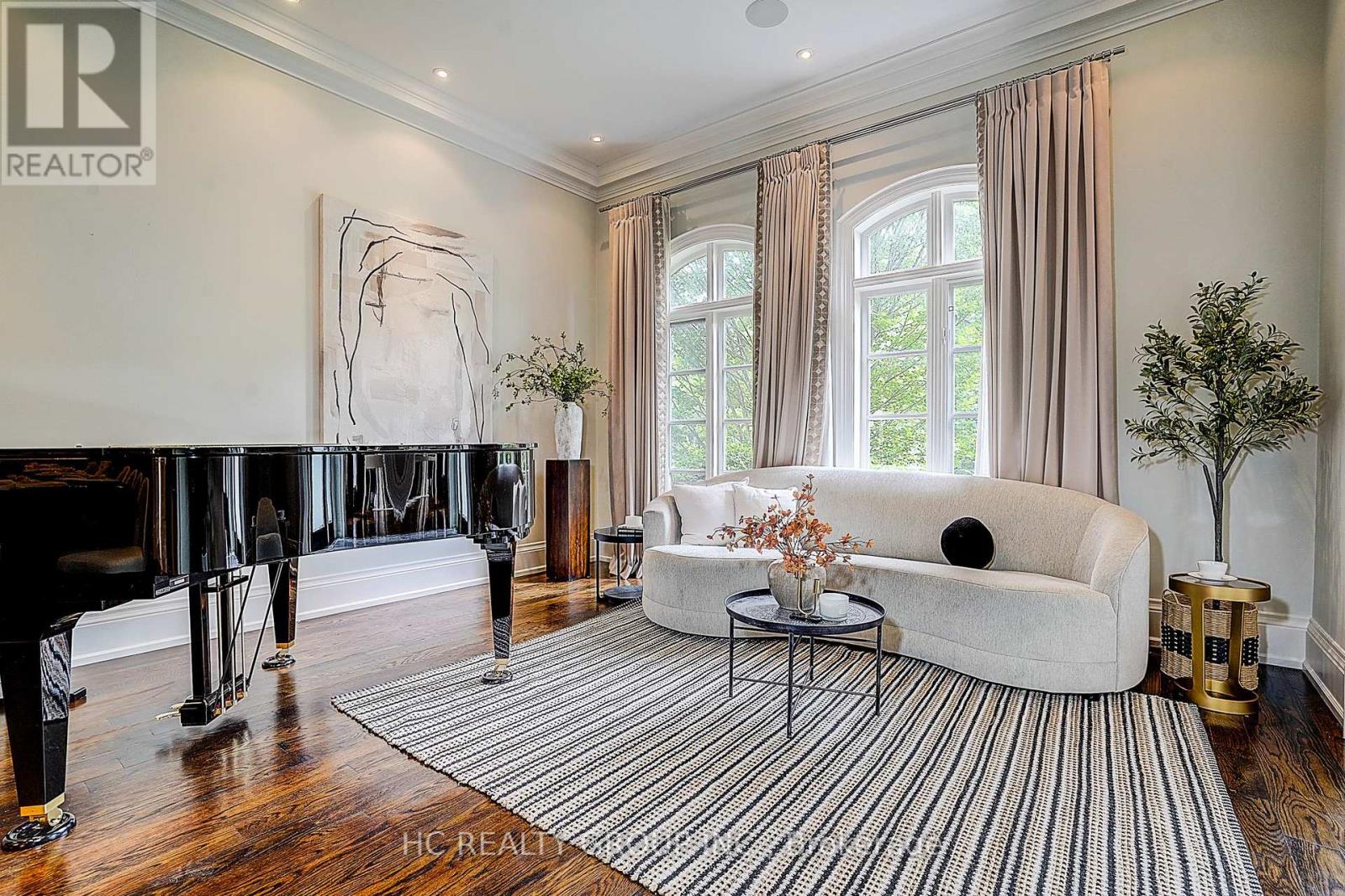 119 STRATHALLAN BOULEVARD - Image 13