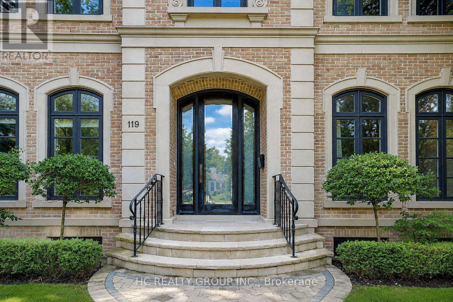 119 STRATHALLAN BOULEVARD, Toronto (Lawrence Park South) — photo 2