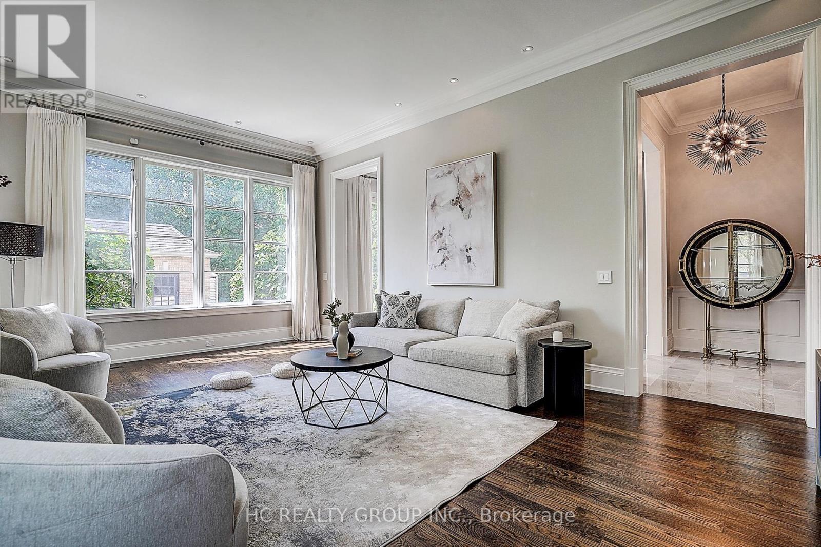 119 STRATHALLAN BOULEVARD - Image 24