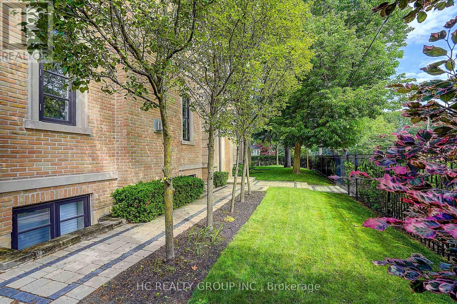 119 STRATHALLAN BOULEVARD, Toronto (Lawrence Park South) — photo 3