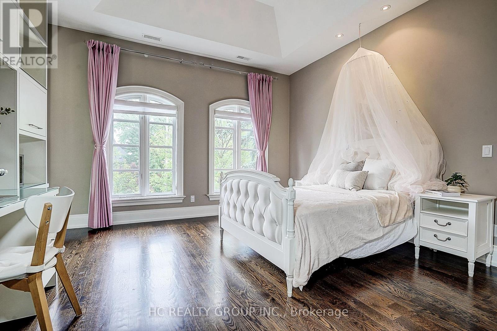 119 STRATHALLAN BOULEVARD - Image 33