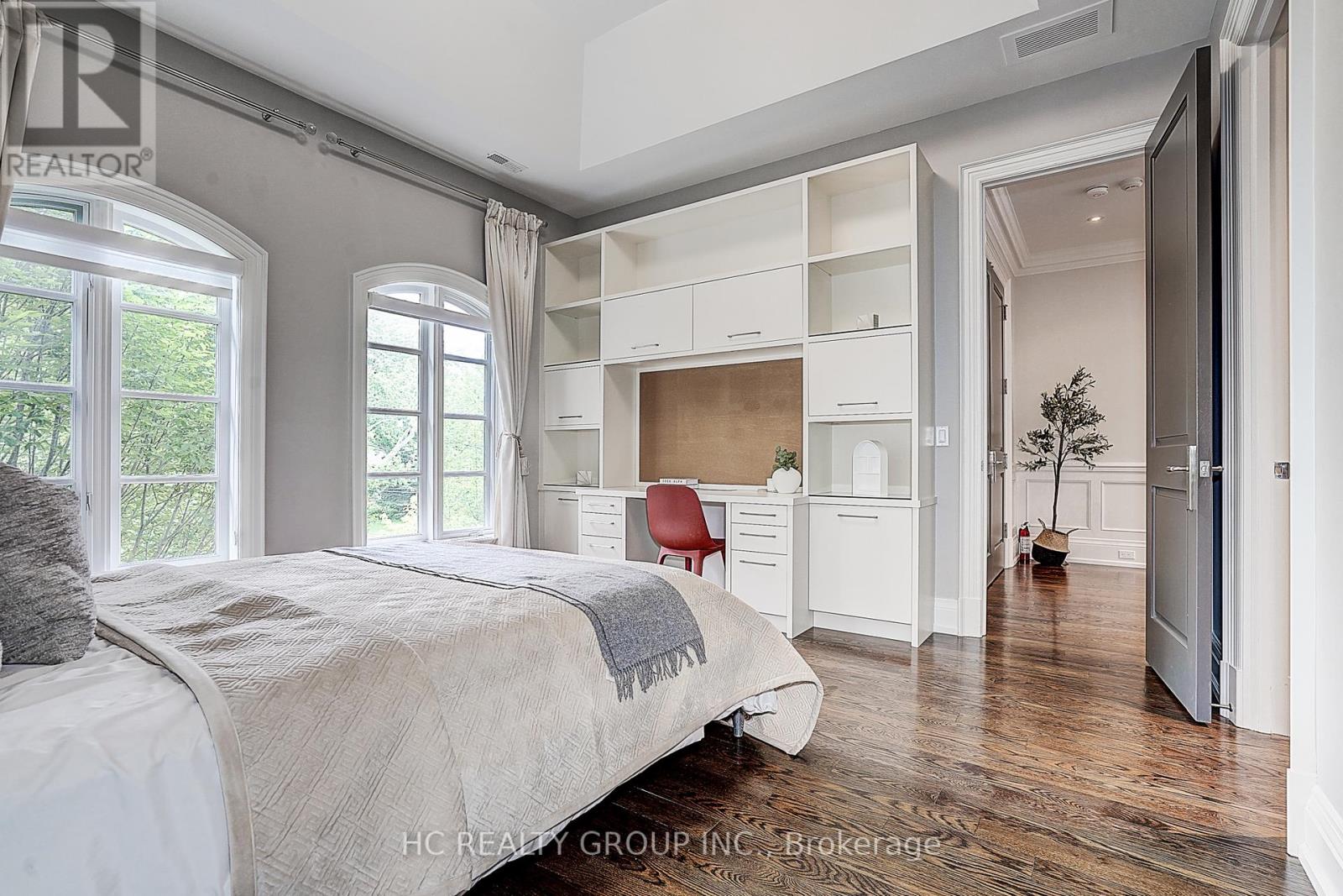 119 STRATHALLAN BOULEVARD - Image 40