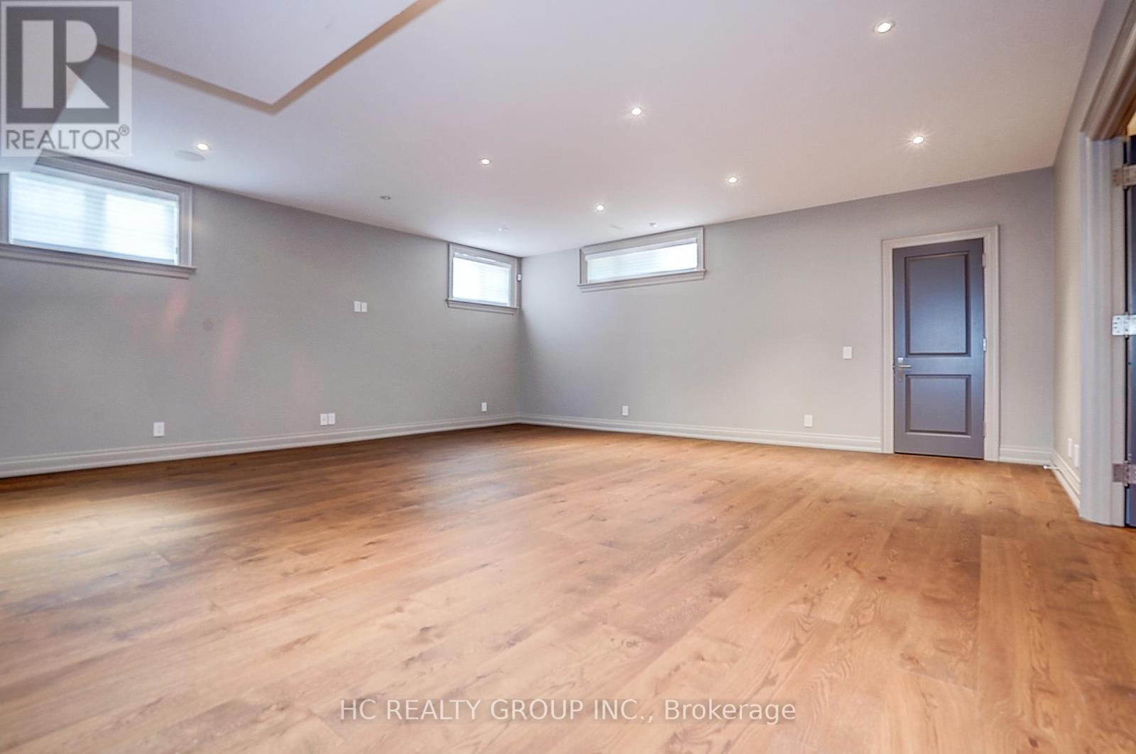 119 STRATHALLAN BOULEVARD - Image 42