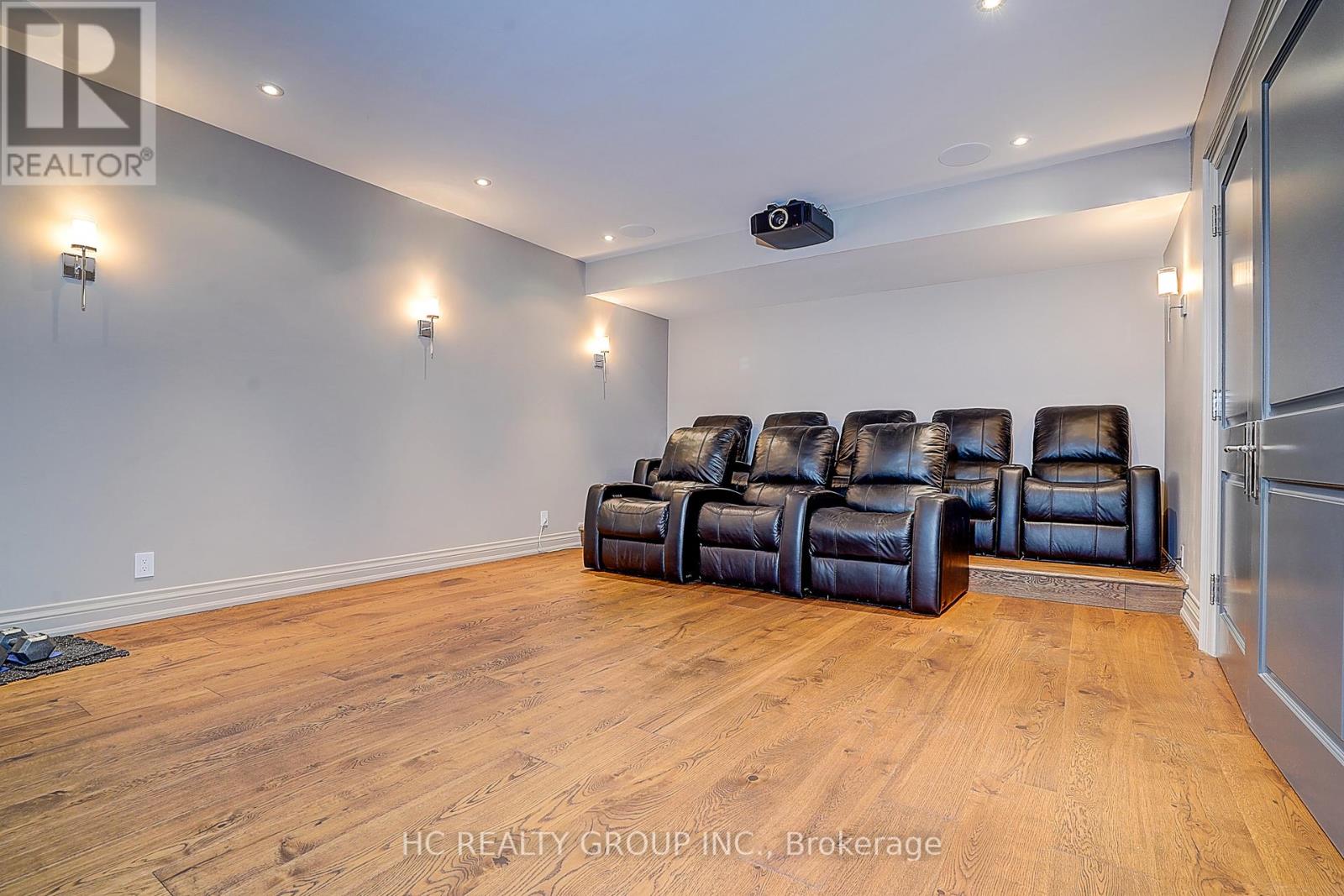 119 STRATHALLAN BOULEVARD - Image 44