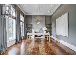 Bedroom - 119 Strathallan Boulevard, Toronto, ON M5N1S9 Photo 9