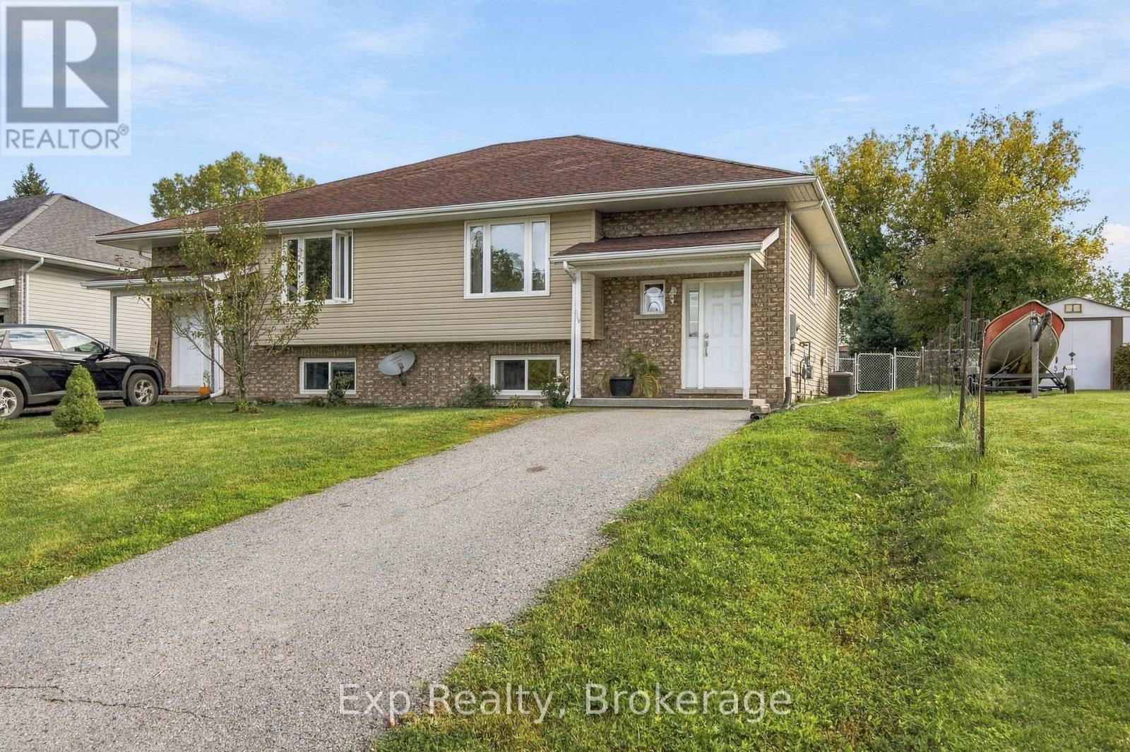216 BRANT STREET, Deseronto (Deseronto (Town)) — photo 2