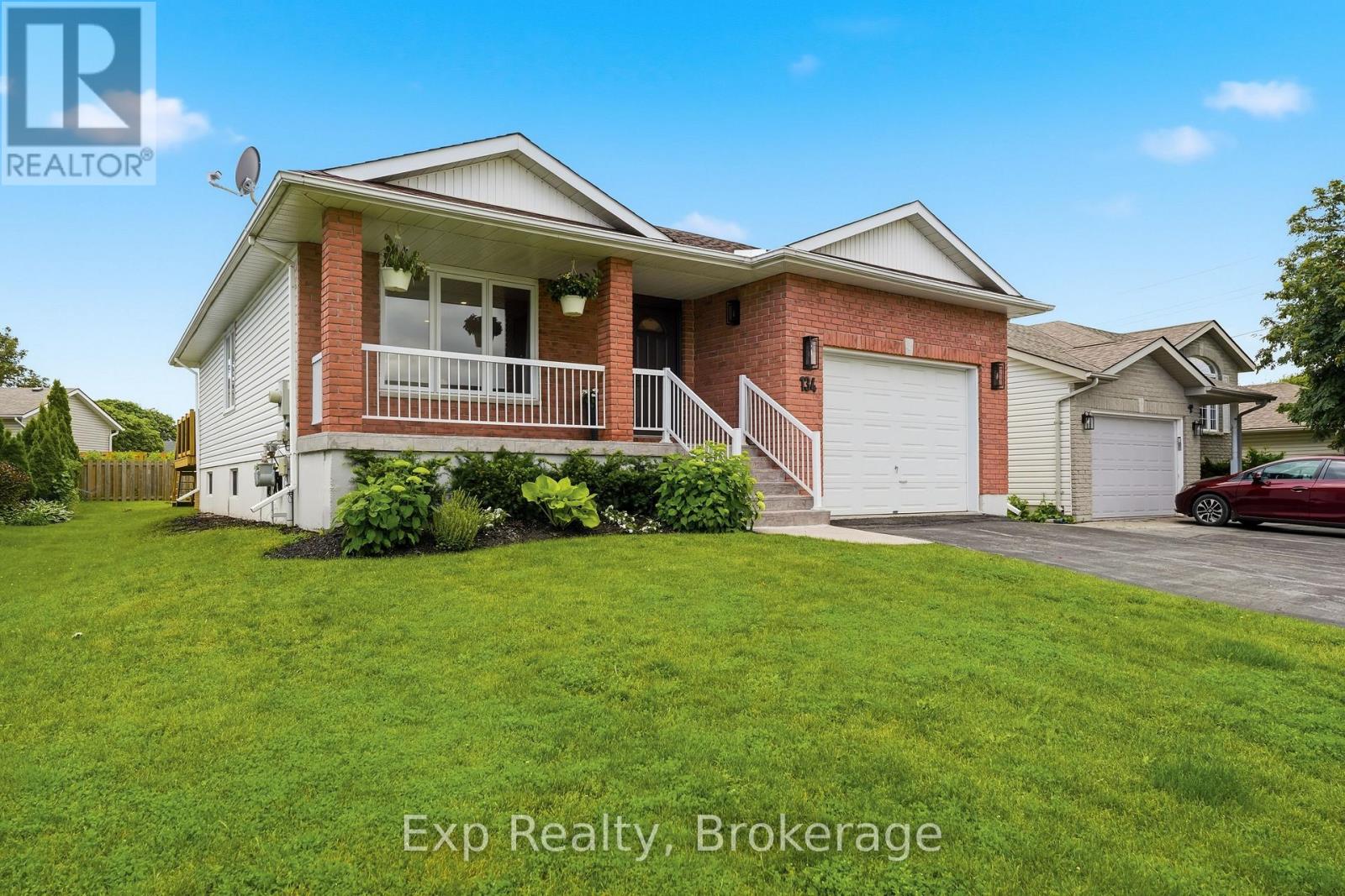 134 FINCH DRIVE, Belleville (Belleville Ward) — photo 2