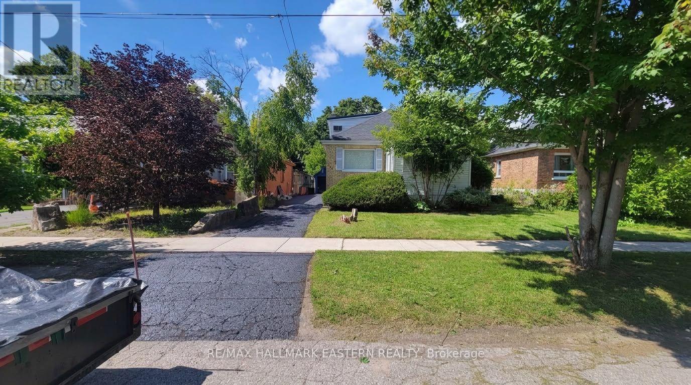 599 DONEGAL STREET, Peterborough (Town Ward 3) — photo 2