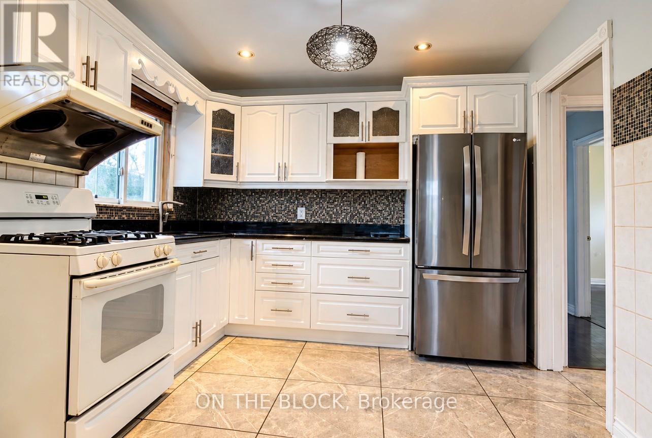 6 LAXFORD AVENUE, Toronto (Wexford-Maryvale) — photo 6