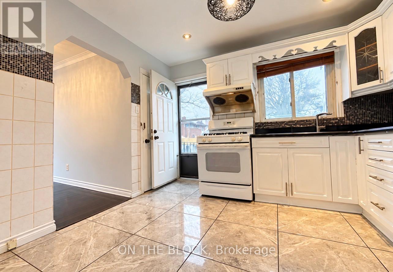 6 LAXFORD AVENUE, Toronto (Wexford-Maryvale) — photo 7