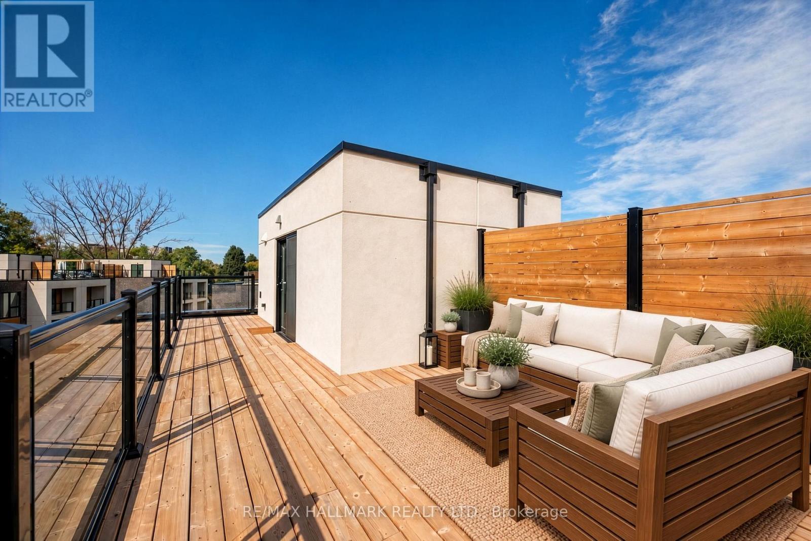 #2 180 CLONMORE DRIVE - 17