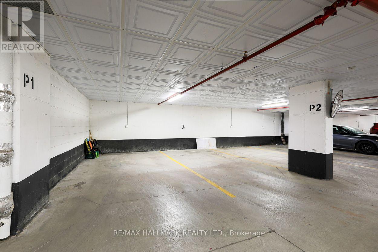 #2 180 CLONMORE DRIVE - 18