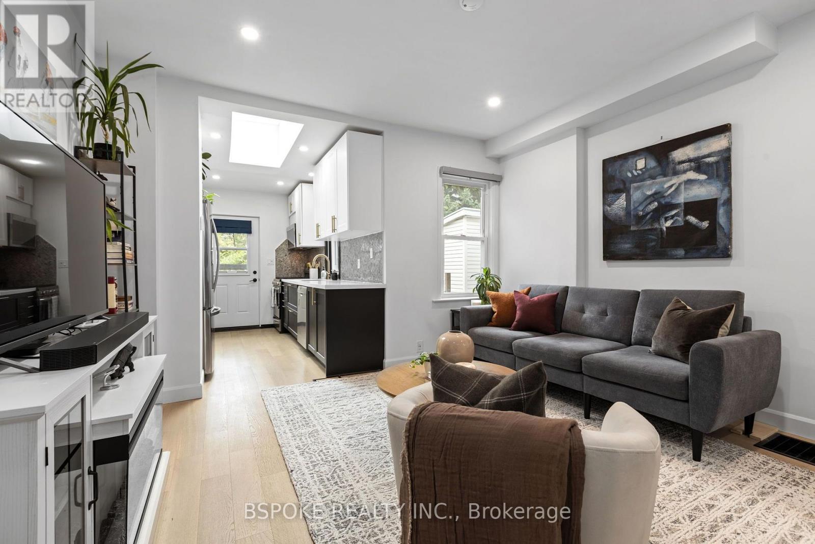 546 MAIN STREET - 6