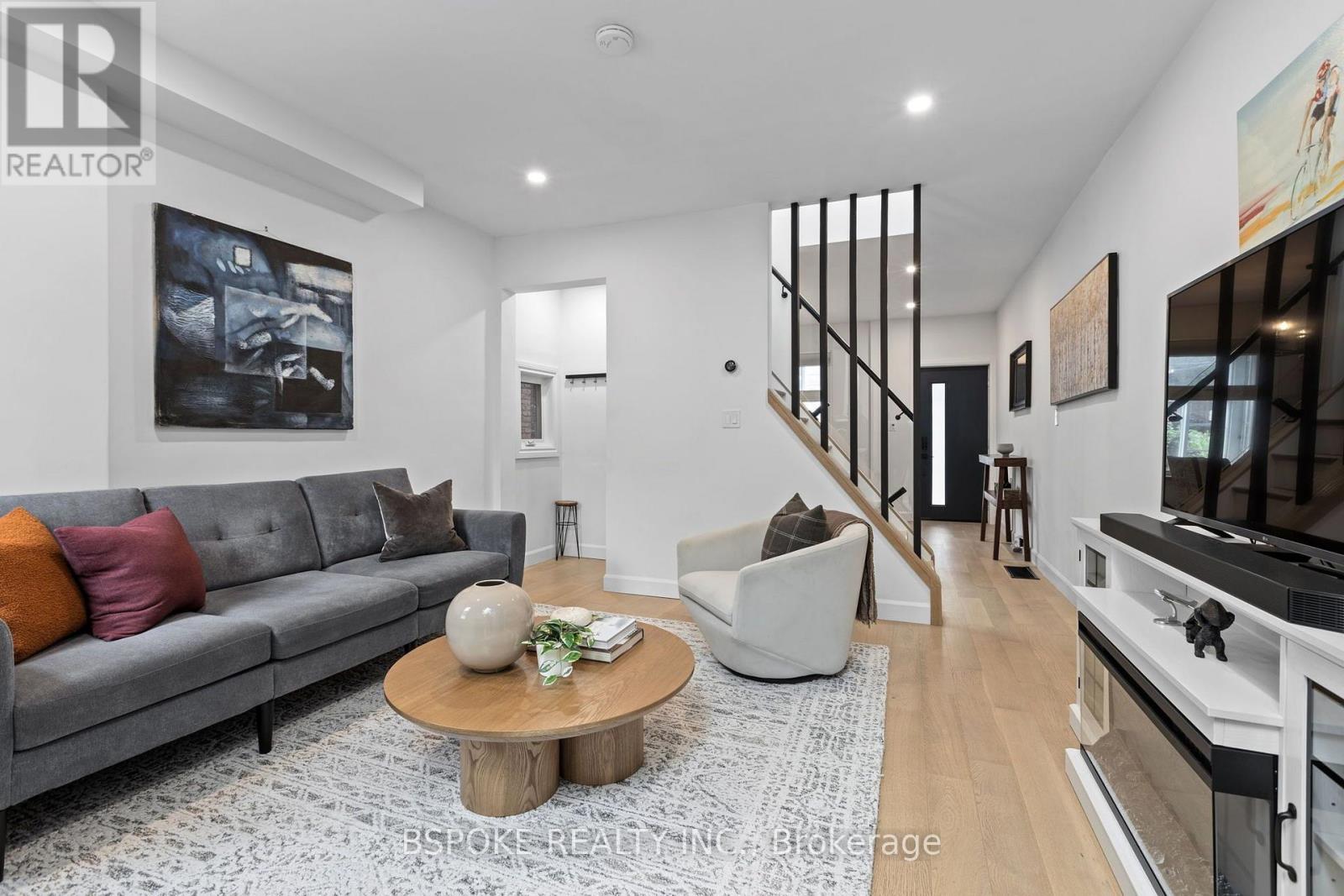 546 MAIN STREET, Toronto (Woodbine-Lumsden) — photo 8