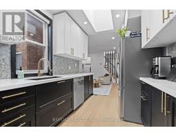 546 Main Street, Toronto, ON M4C4Y4 Photo 11