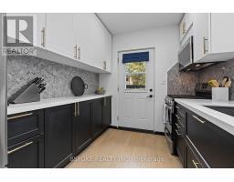 546 Main Street, Toronto, ON M4C4Y4 Photo 9